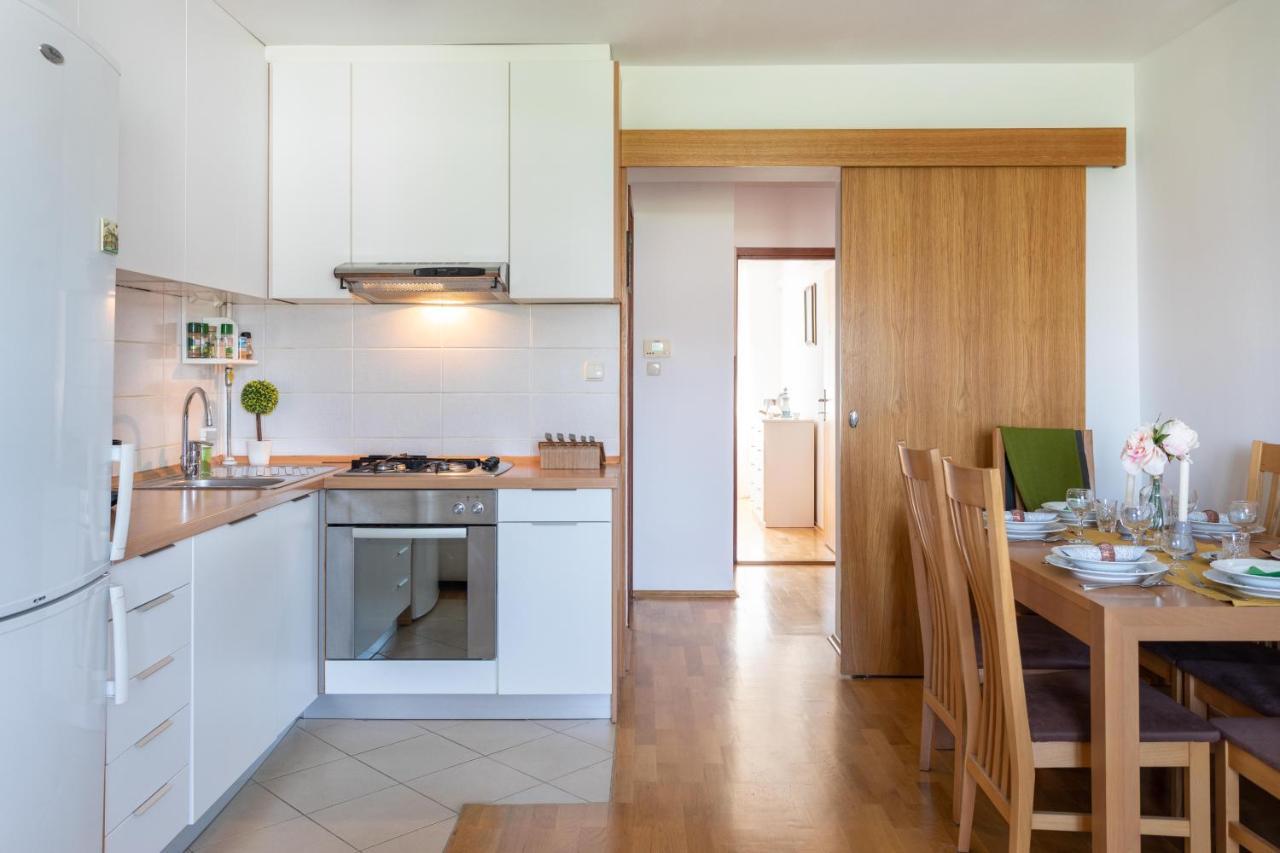 Spacious 2Bdr Apartment With A Cute Balcony Zagreb Bagian luar foto