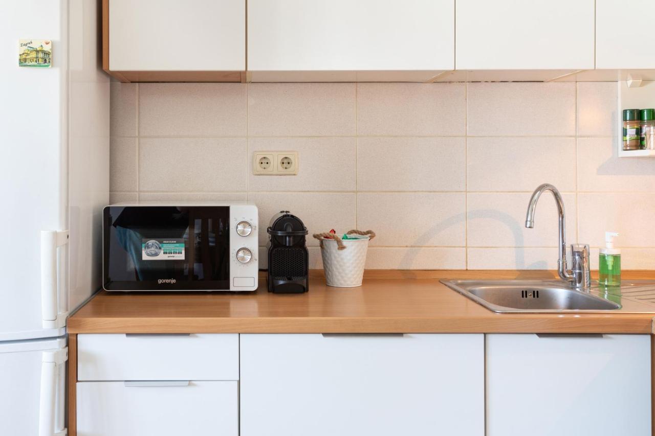 Spacious 2Bdr Apartment With A Cute Balcony Zagreb Bagian luar foto