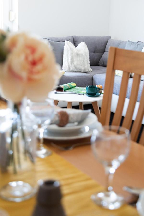 Spacious 2Bdr Apartment With A Cute Balcony Zagreb Bagian luar foto